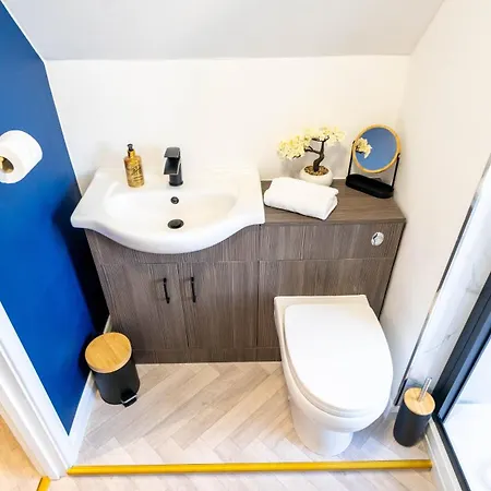 Redcar Beach Suites Aparthotel 3*