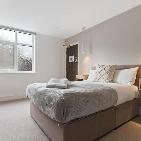 Aparthotel Redcar Beach Suites 3*