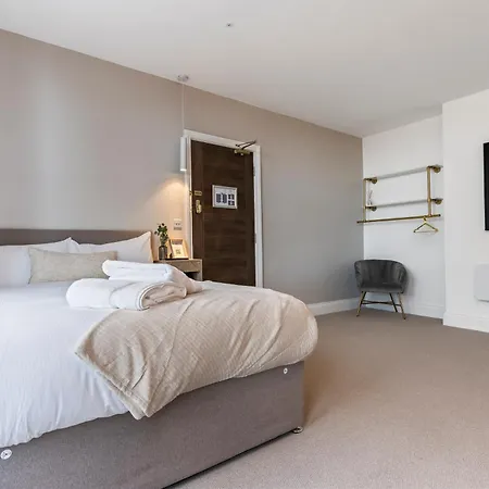 Aparthotel Redcar Beach Suites