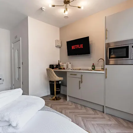 Aparthotel Redcar Beach Suites 3*