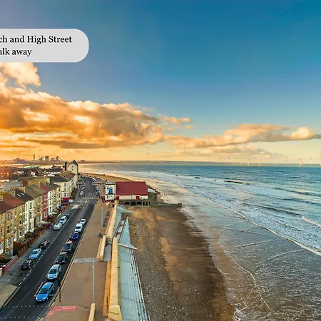 Redcar Beach Suites 3*