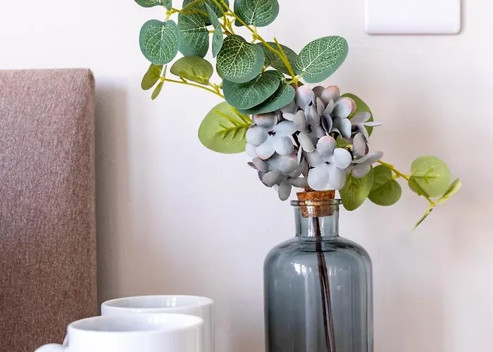 Aparthotel Bowles 4*