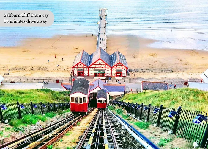 Bowles Aparthotel 4*